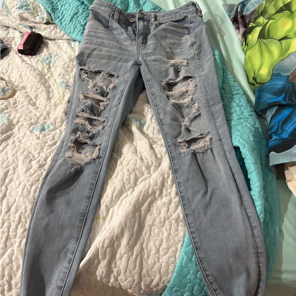 Distressed American eagle jeans